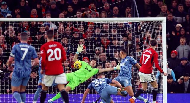 伯恩茅斯惊险逼平阿斯顿维拉，球迷心情复杂的简单介绍